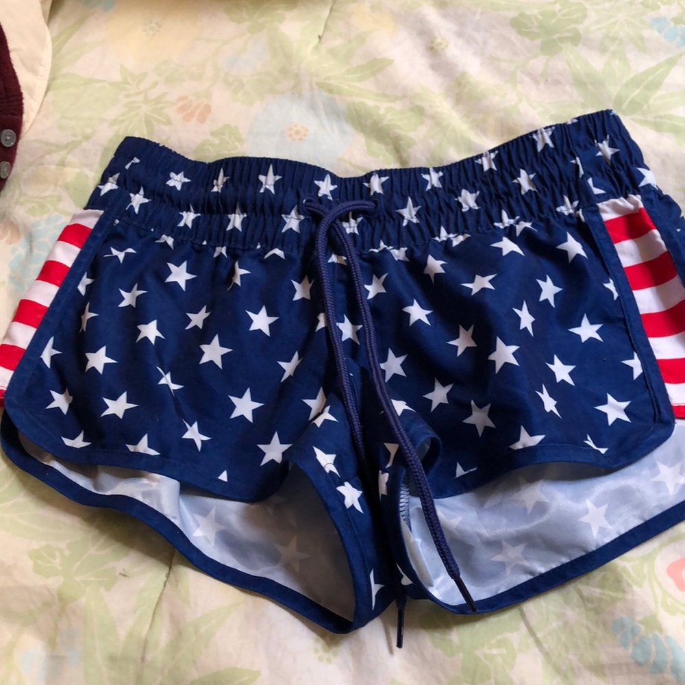 Old navy American flag running shorts size cap